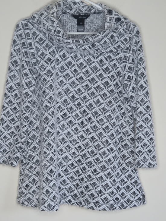 Ali Miles Sweaters - Ali Miles Eyelash Sweater Gray White Geometric Cowl Neck Soft Textured Pullover